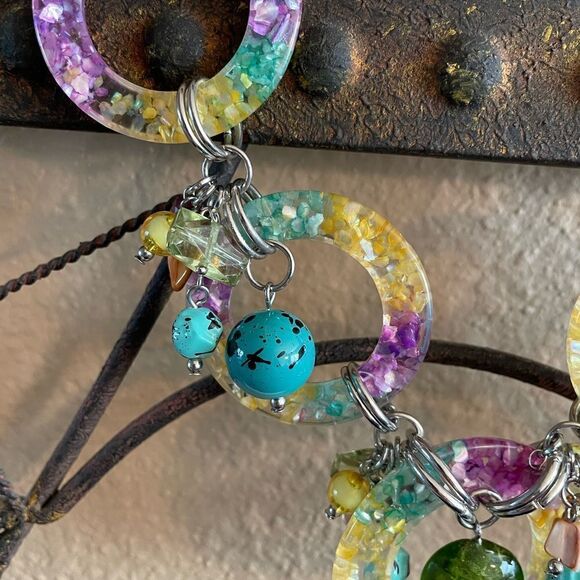 Sturdy colorful spring necklace - Picture 9 of 16